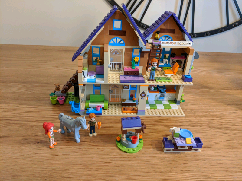 lego friends mia's house 41369